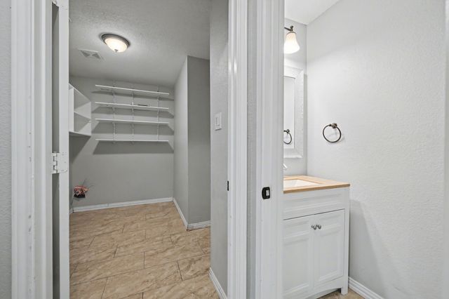 6514 Toscano Drive, Rowlett, TX 75089