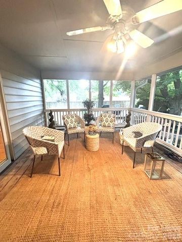 3625 Kelway Avenue, Charlotte, NC 28210