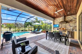 28101 Foxrock CT, Bonita Springs, FL 34135