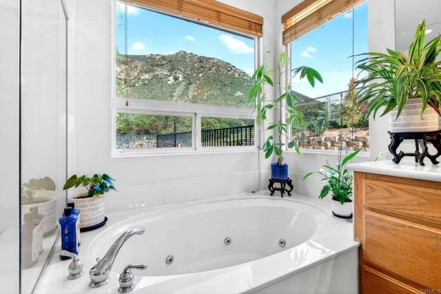 15953 Shalom Road, Ramona, CA 92065