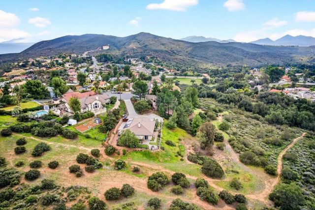 15953 Shalom Road, Ramona, CA 92065