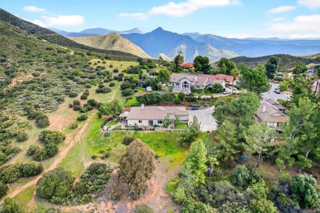 15953 Shalom Road, Ramona, CA 92065