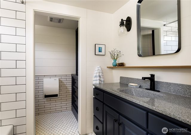 24689 SR 525, Greenbank, WA 98253