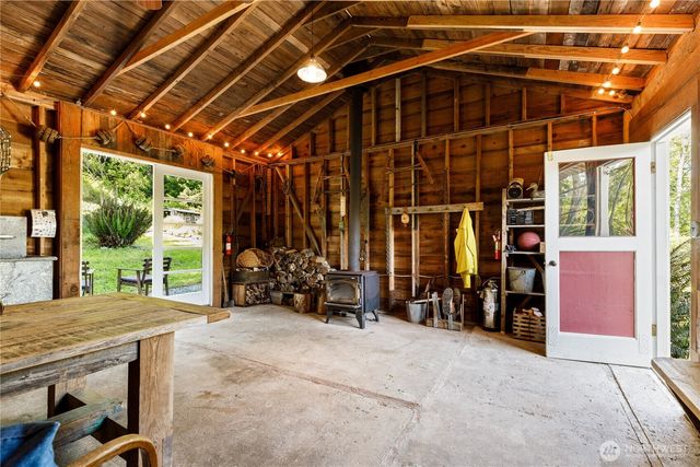 24689 SR 525, Greenbank, WA 98253