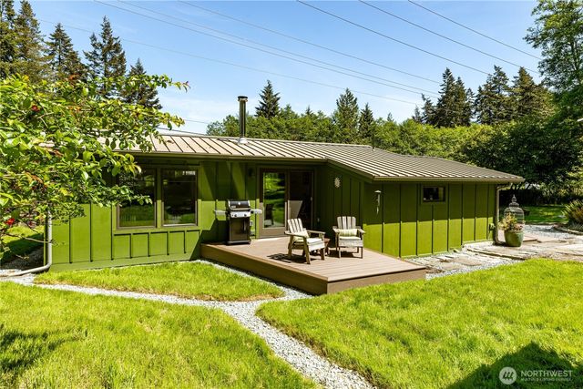 24689 SR 525, Greenbank, WA 98253