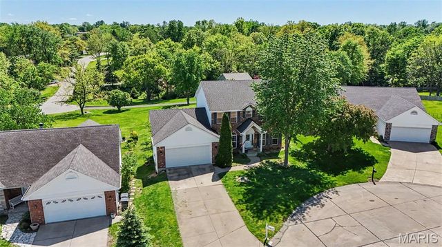 64 Spring Trail Court, St Charles, MO 63303