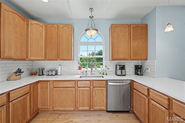 64 Spring Trail Court, St Charles, MO 63303