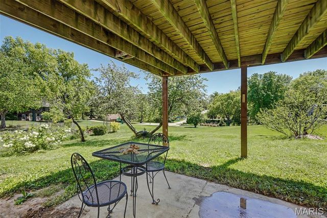 64 Spring Trail Court, St Charles, MO 63303
