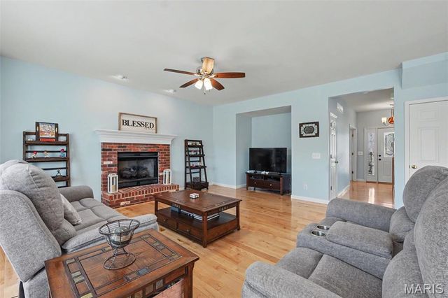 64 Spring Trail Court, St Charles, MO 63303
