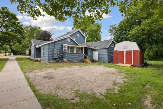 120 E Montcalm Street, Greenville City, MI 48838