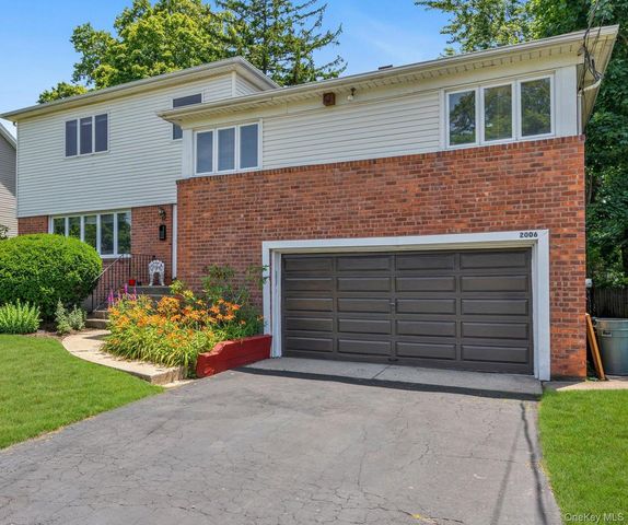 2006 Norshon Road, Merrick, NY 11566