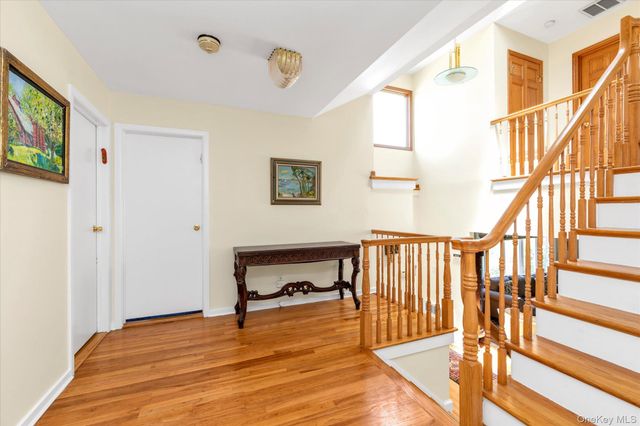 2006 Norshon Road, Merrick, NY 11566