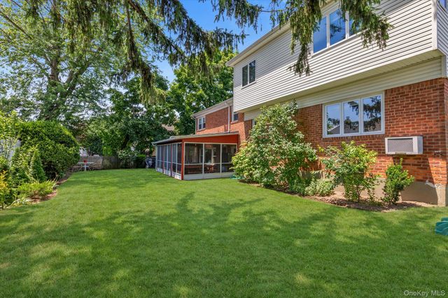 2006 Norshon Road, Merrick, NY 11566