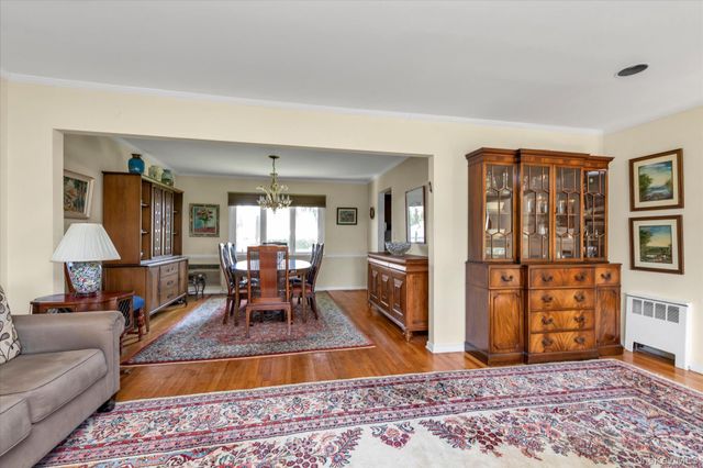 2006 Norshon Road, Merrick, NY 11566