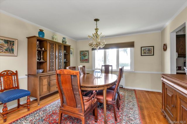 2006 Norshon Road, Merrick, NY 11566