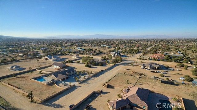 40028 25th, Palmdale, CA 93551