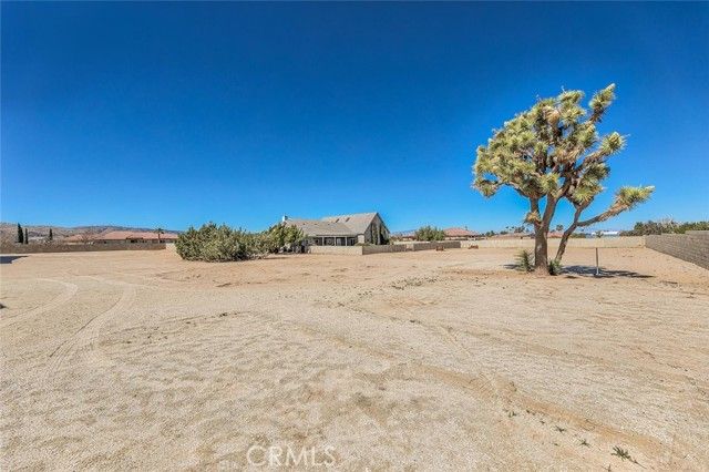 40028 25th, Palmdale, CA 93551