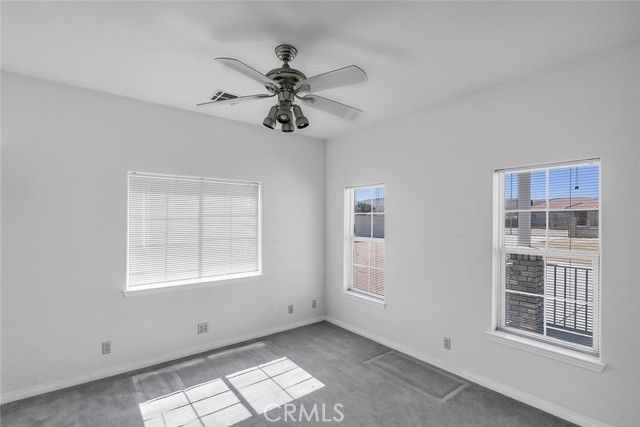 40028 25th, Palmdale, CA 93551