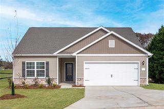 119 Courtland Drive, King, NC 27021