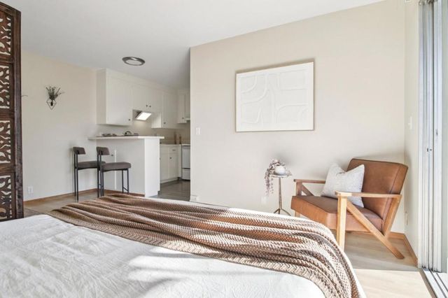 1458 Hudson Street 207, Redwood City, CA 94061