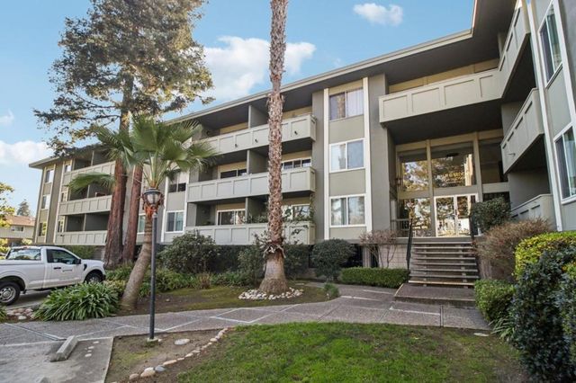1458 Hudson Street 207, Redwood City, CA 94061