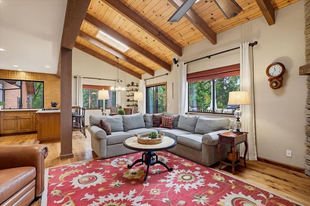 11790 Kathryn Ln, Nevada City, CA 95959