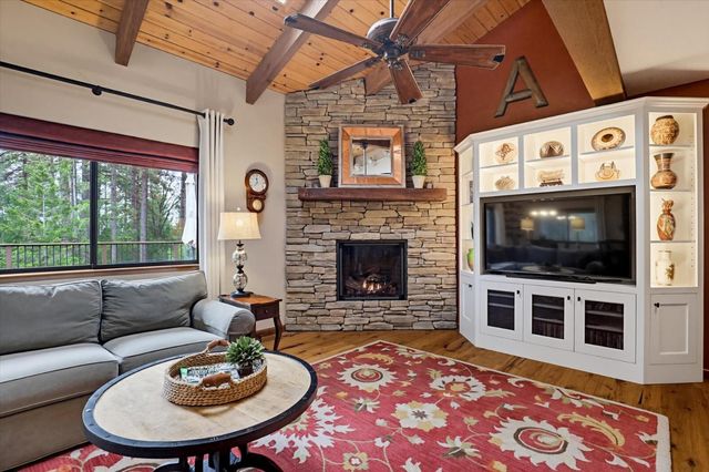 11790 Kathryn Ln, Nevada City, CA 95959