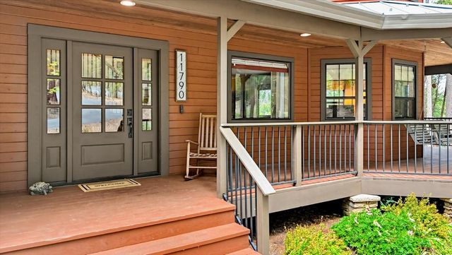 11790 Kathryn Ln, Nevada City, CA 95959
