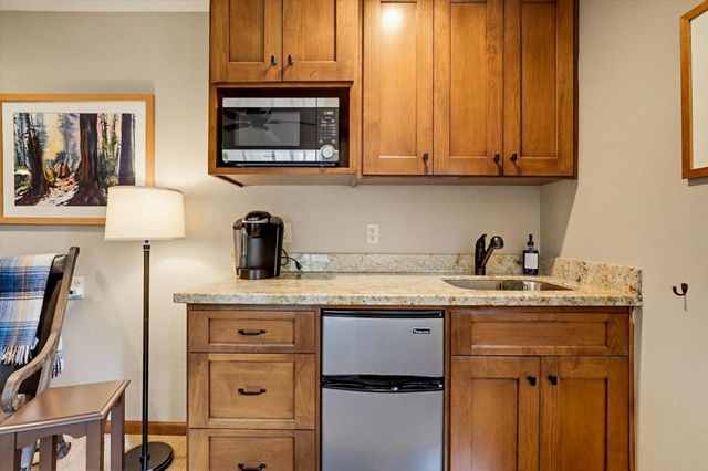 11790 Kathryn Ln, Nevada City, CA 95959