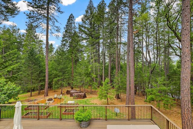 11790 Kathryn Ln, Nevada City, CA 95959
