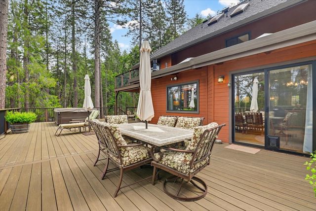 11790 Kathryn Ln, Nevada City, CA 95959