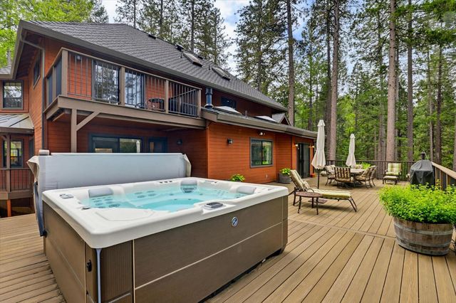 11790 Kathryn Ln, Nevada City, CA 95959