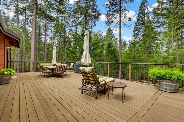 11790 Kathryn Ln, Nevada City, CA 95959