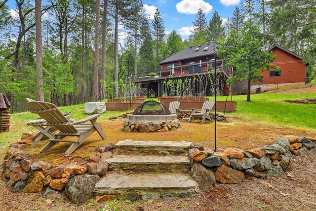 11790 Kathryn Ln, Nevada City, CA 95959