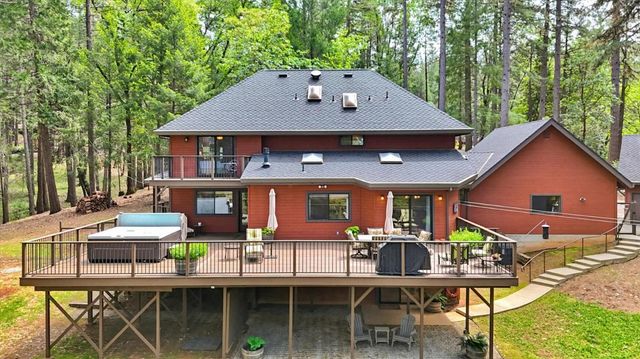 11790 Kathryn Ln, Nevada City, CA 95959