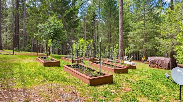 11790 Kathryn Ln, Nevada City, CA 95959