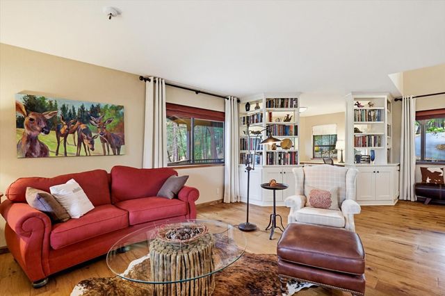 11790 Kathryn Ln, Nevada City, CA 95959