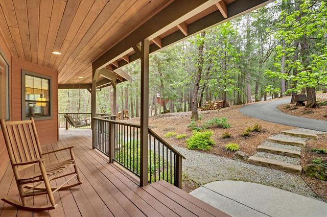 11790 Kathryn Ln, Nevada City, CA 95959