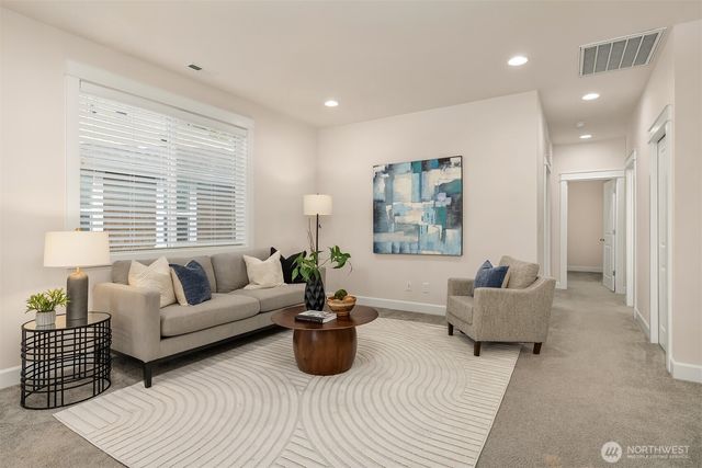 404 6th Lane NE, Issaquah, WA 98029