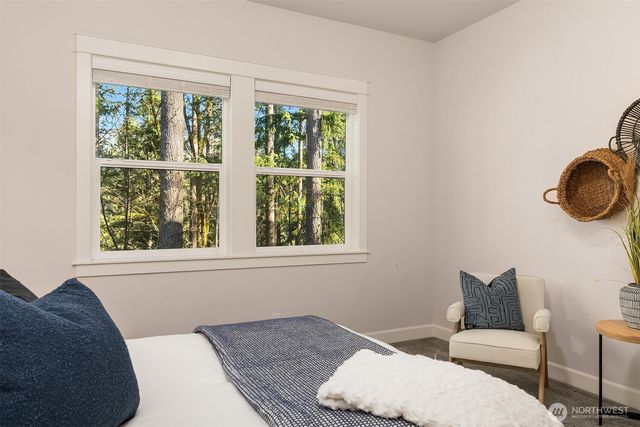 404 6th Lane NE, Issaquah, WA 98029