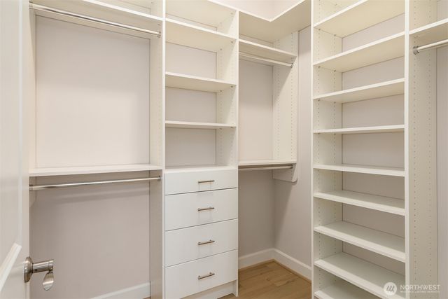 404 6th Lane NE, Issaquah, WA 98029