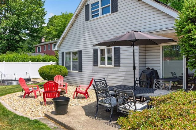 1319 Warba Drive, Upper Macungie Twp, PA 18104