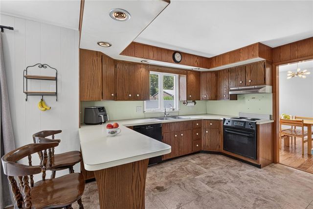 1319 Warba Drive, Upper Macungie Twp, PA 18104