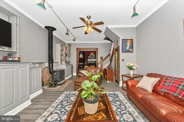 2411 GUILFORD AVE, Baltimore, MD 21218