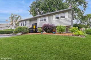 618 W BURR OAK Drive, Arlington Heights, IL 60004