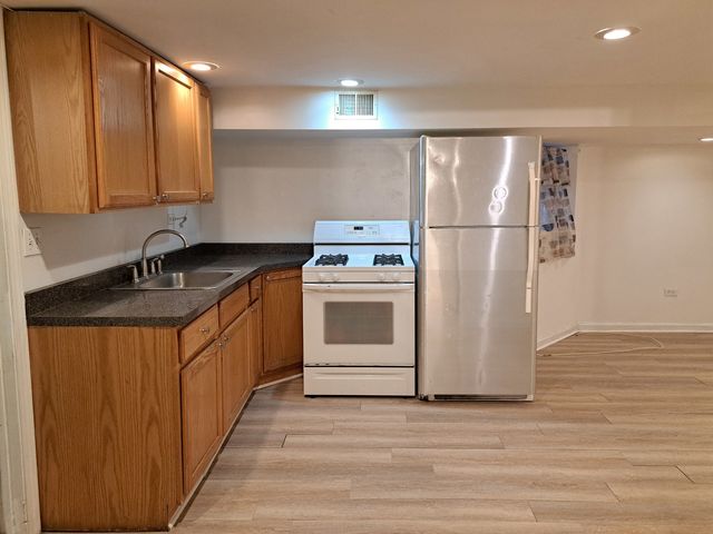 5310 W Pensacola Avenue GR, Chicago, IL 60641