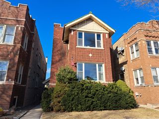 5310 W Pensacola Avenue GR, Chicago, IL 60641