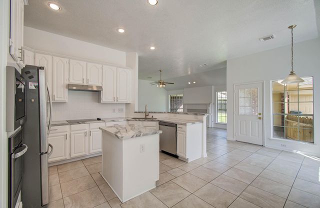 9314 Tascosa Lane, Houston, TX 77064