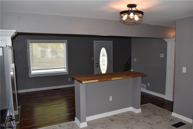 25700 Briardale Avenue, Euclid, OH 44132