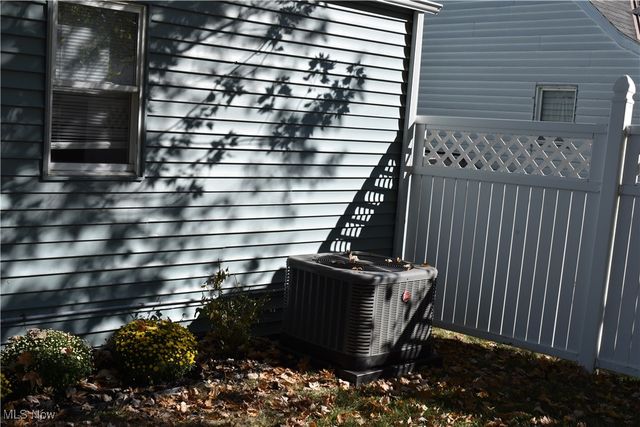 25700 Briardale Avenue, Euclid, OH 44132